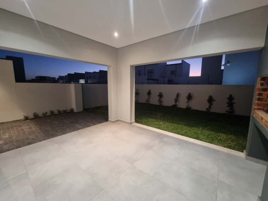 4 Bedroom Property for Sale in Sandown Western Cape